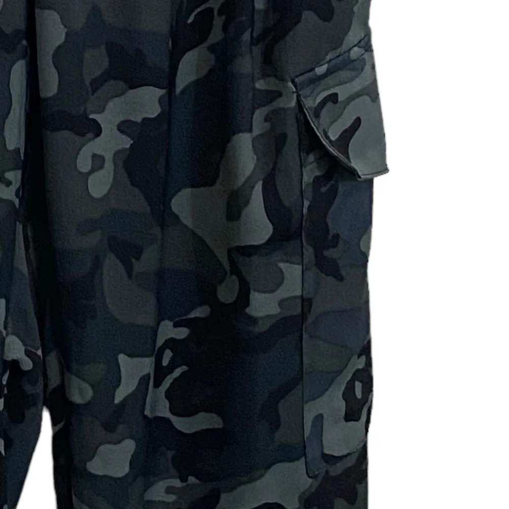 ELAN INTERNATIONAL - SIZE MEDIUM - CAMO CARGO JOGGERS - GOOD‎ CONDITION B6